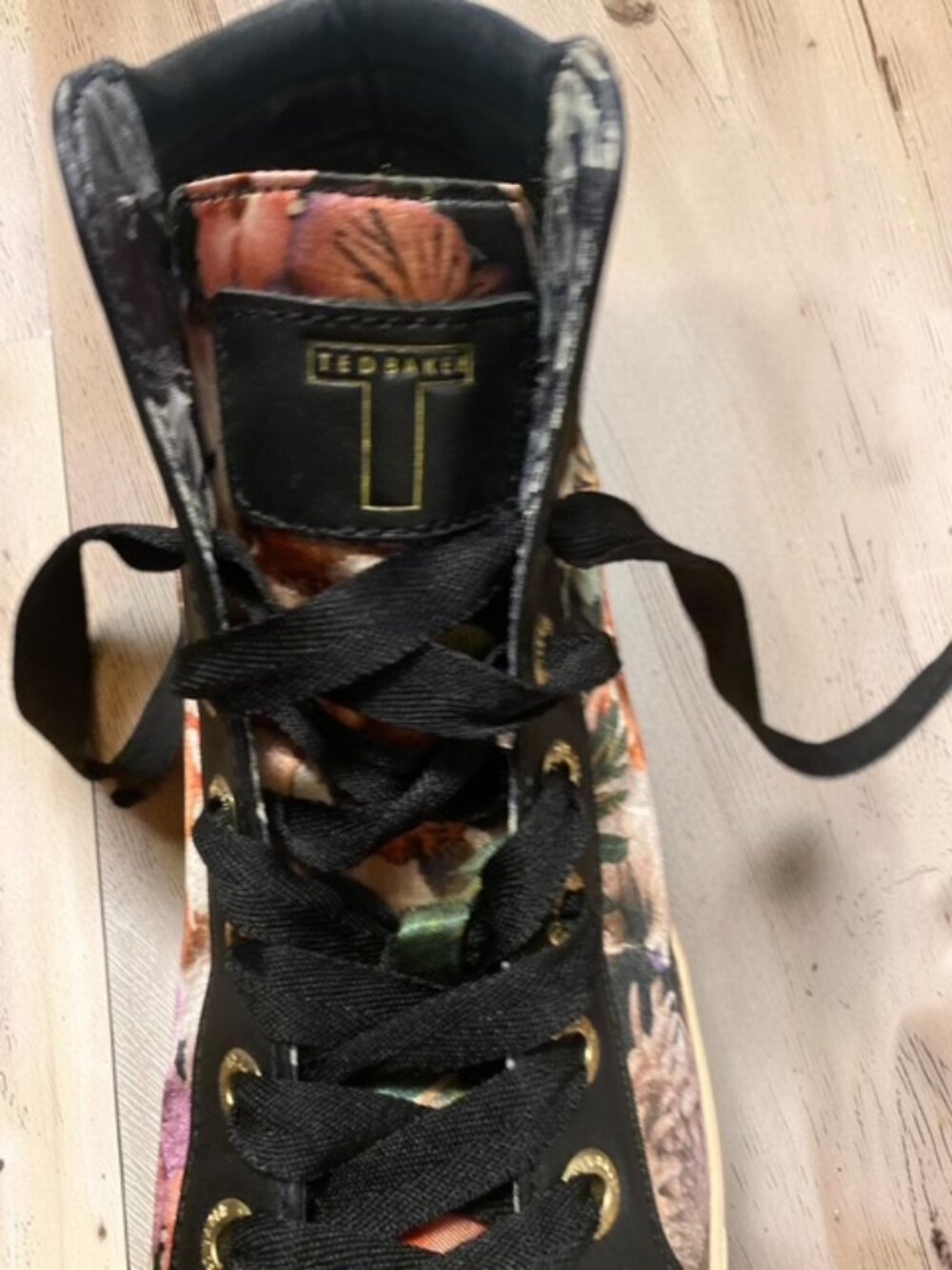 Ted Baker Merip 2 Floral Leather High Top Sneakers Black Multi US 9 - Picture 9 of 11